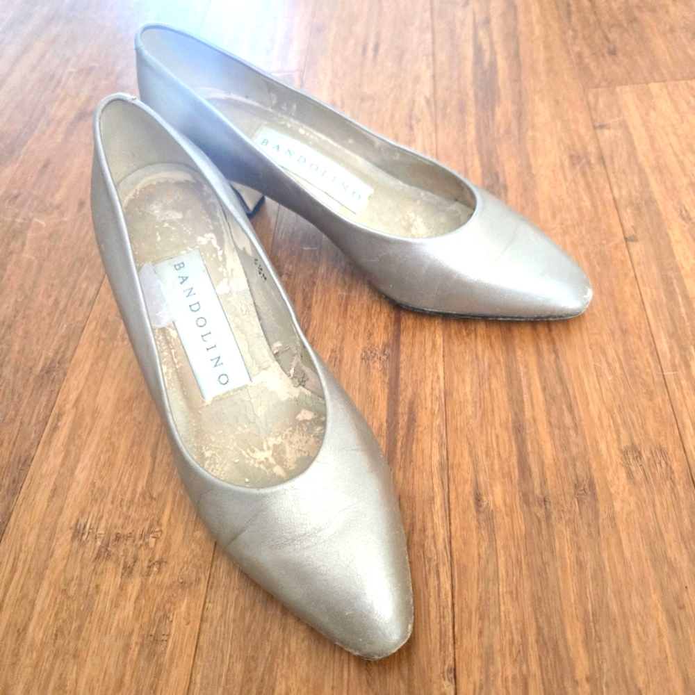 Bandolino Metallic Leather Pumps